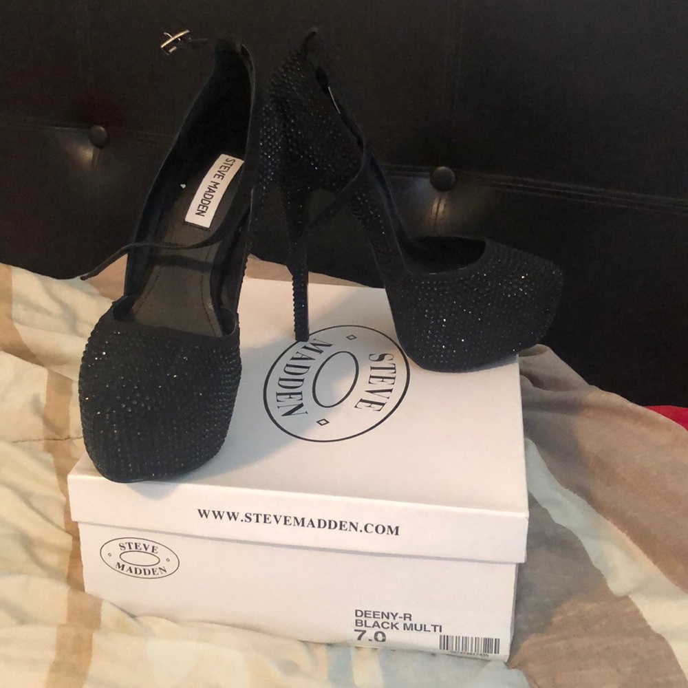Steve Madden Platform heel